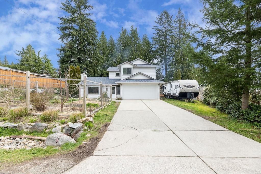 516 Veterans RD Gibsons, Gibsons Home for sale, MLS® R2985397