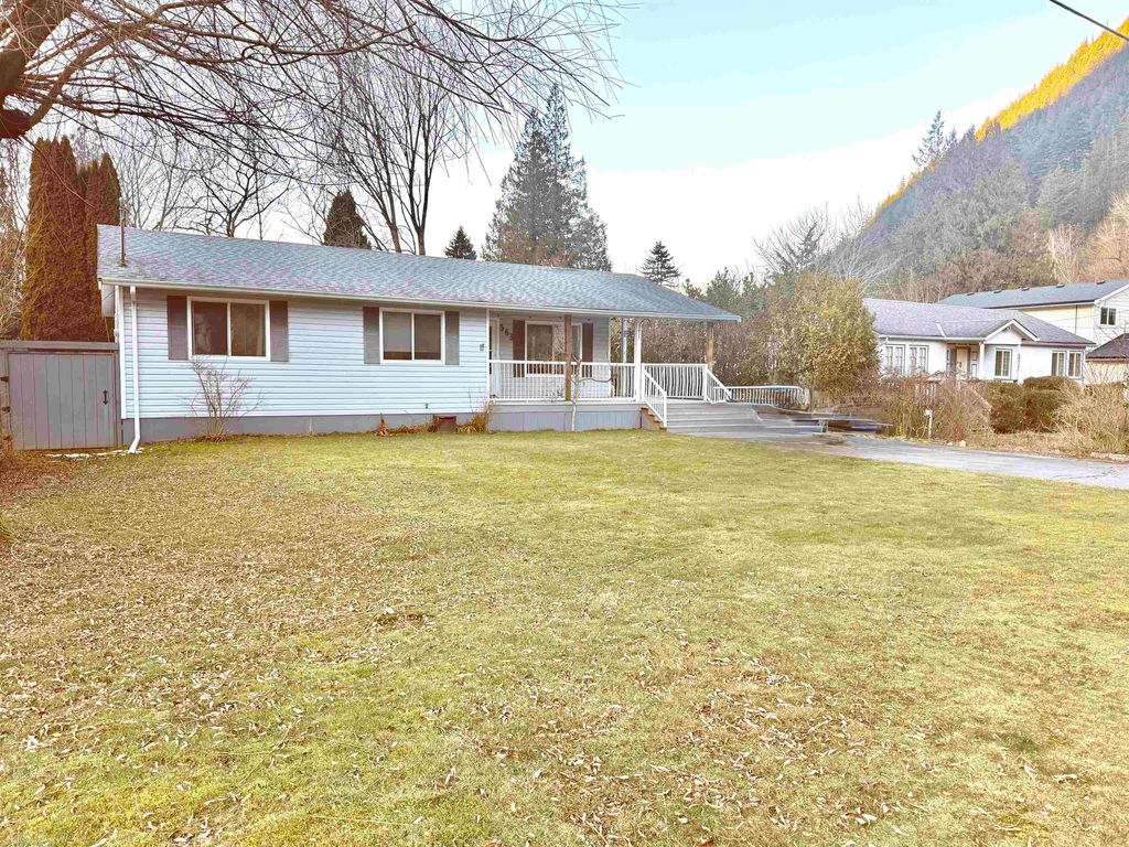 563 Echo AVE Harrison Hot Springs, Harrison Hot Springs Real Estate for sale, MLS® R2967752