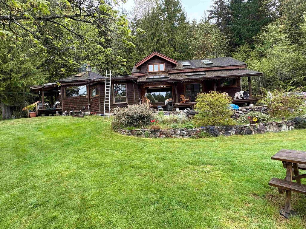 5768 Sutherland RD Halfmoon Bay, Halfmoon Bay Real Estate for sale, MLS® R2996119