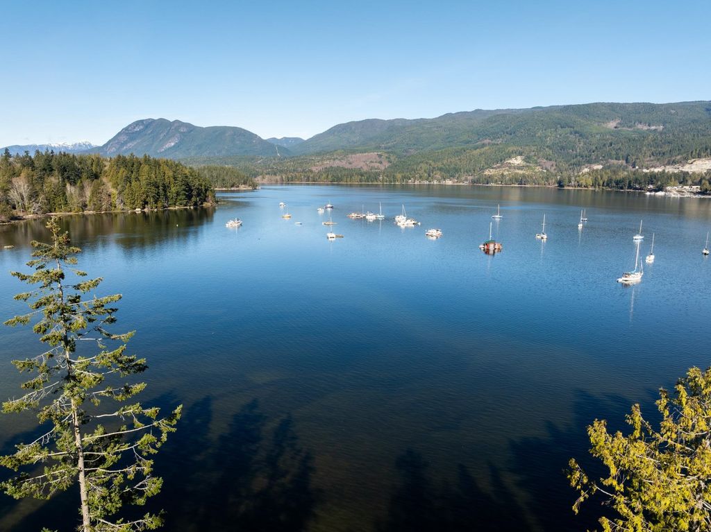 5830 Marine Way Sechelt, Sechelt Homes for sale, MLS® R2974002