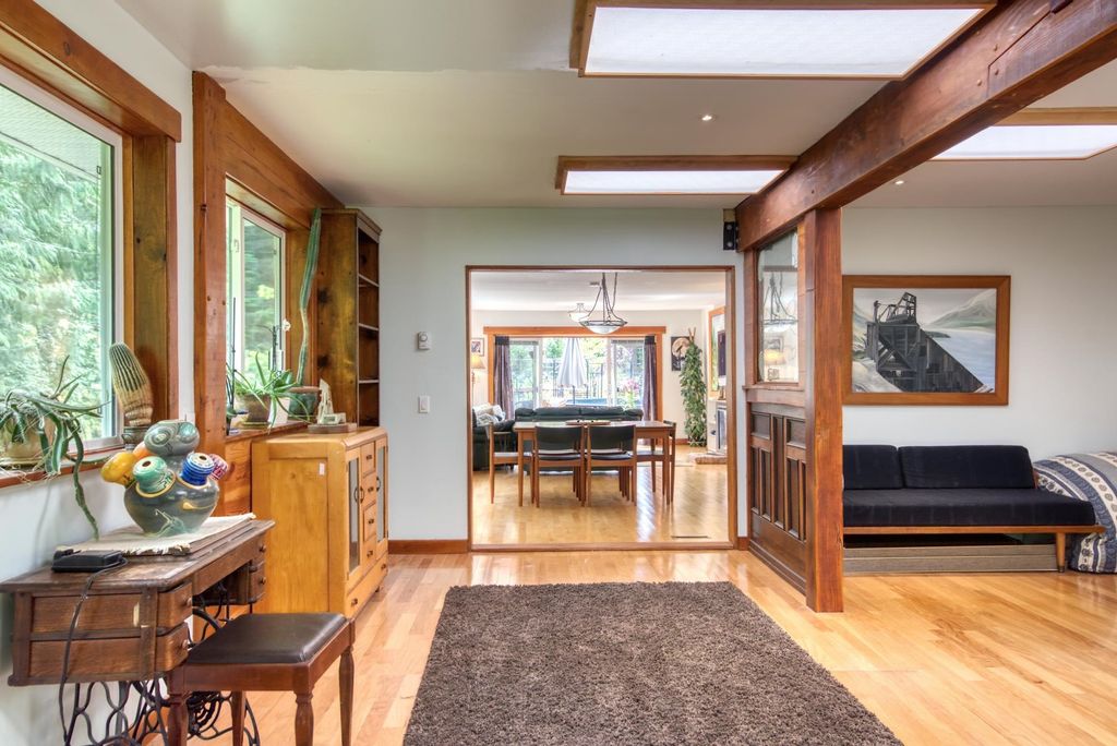 6055 Dubois Rd Madeira Park For Sale, R2826329