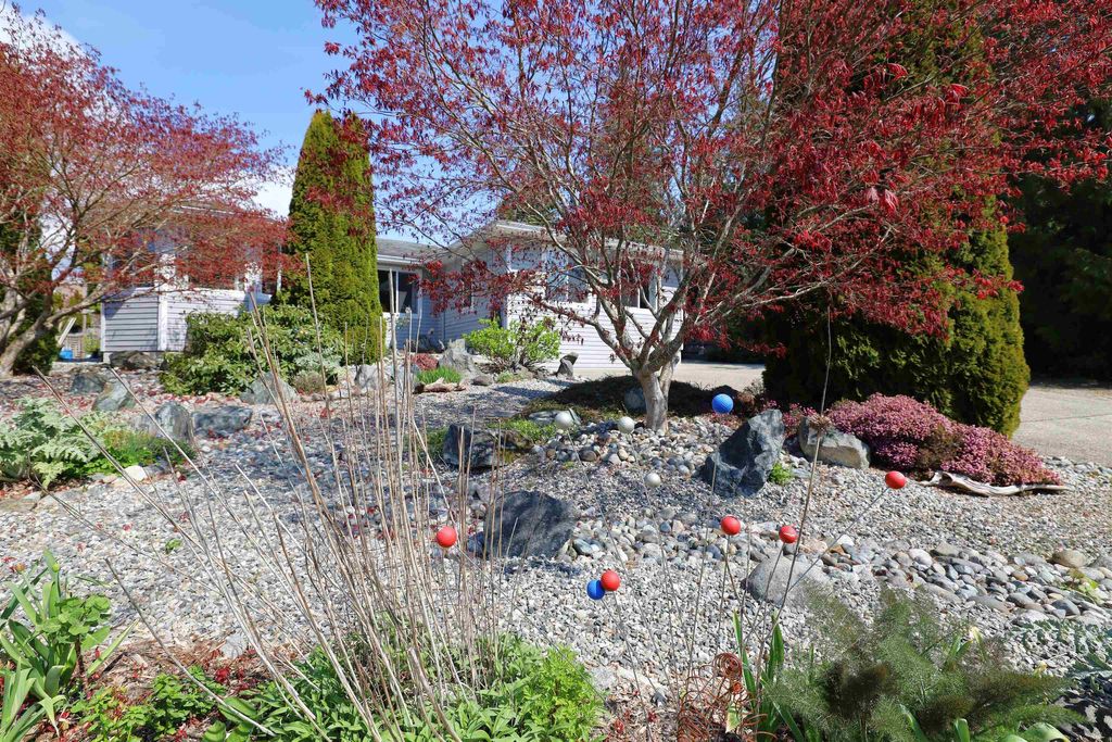 6330 Oracle RD Sechelt, Sechelt Houses for sale, MLS® R2993905