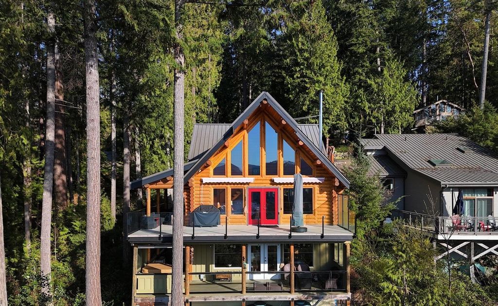 6873 Seaview RD Sechelt, Sechelt Houses for sale, MLS® R2994457