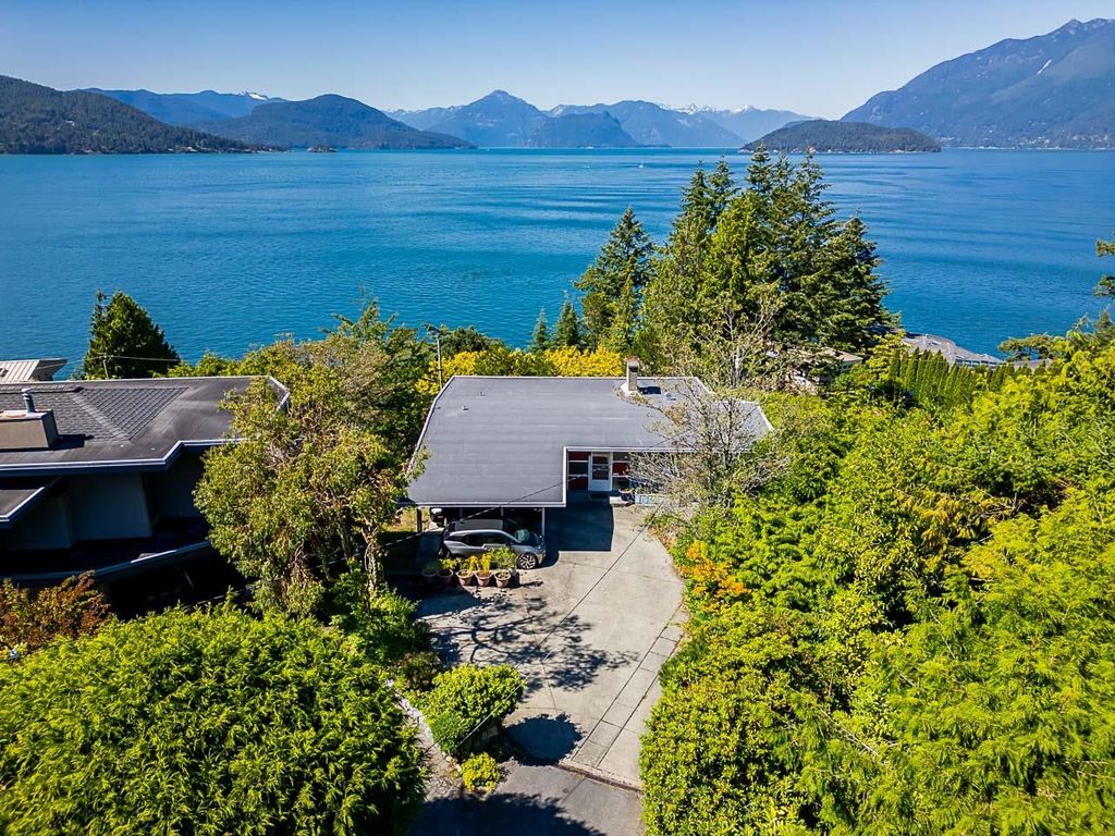 6935 Hycroft RD West Vancouver, West Vancouver Houses for sale, MLS® R2972457