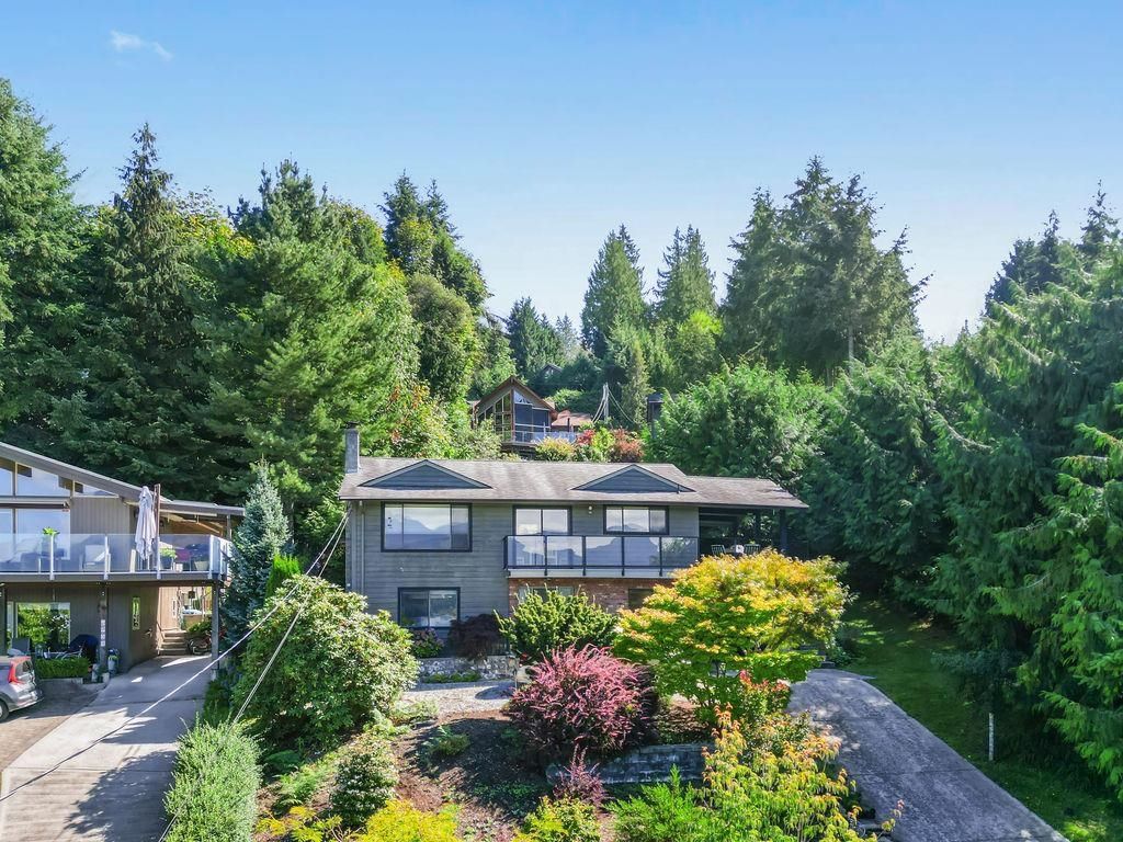 6950 Porpoise DR Sechelt, Sechelt Home for sale, MLS® R2982416