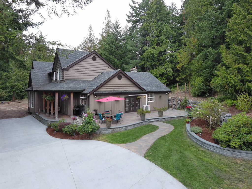 6979 Sechelt Inlet RD Sechelt, Sechelt Real Estate for sale, MLS® R2863828