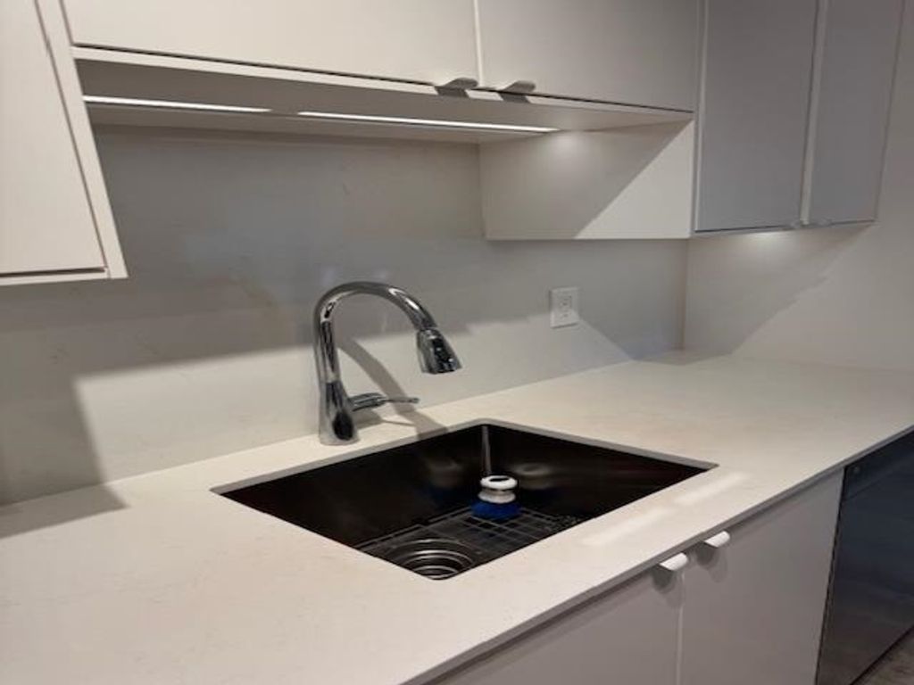 708-2012 Fullerton AVE North Vancouver, North Vancouver Condos for sale, MLS® R2964202