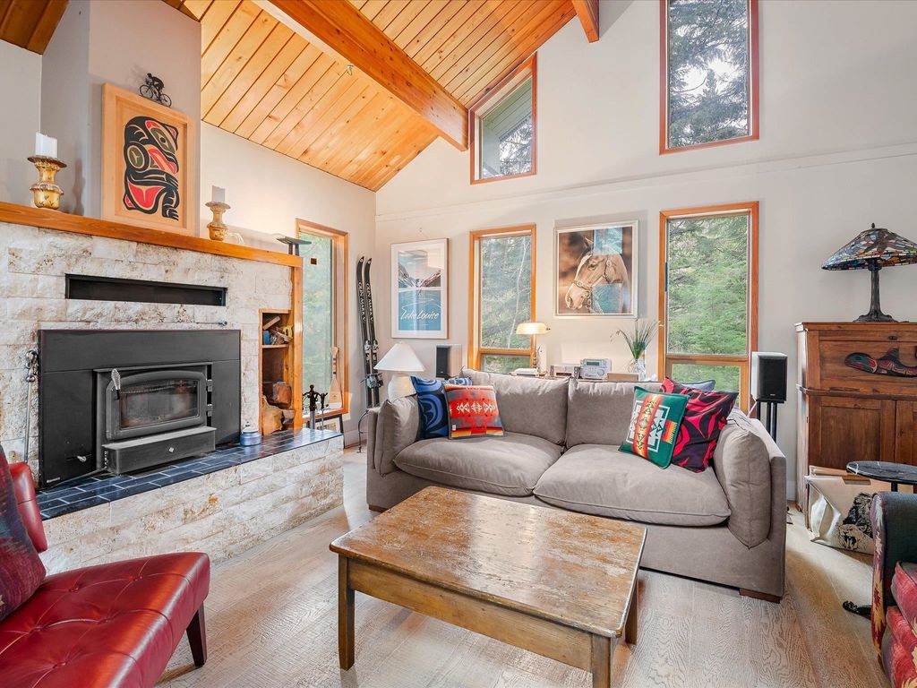 72 BLACK TUSK DR, Whistler Houses for sale, MLS® R2952014