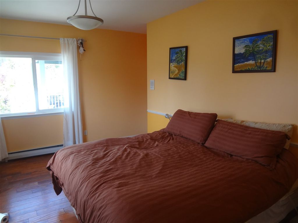 7280 15th AVE BurnabyBurnaby