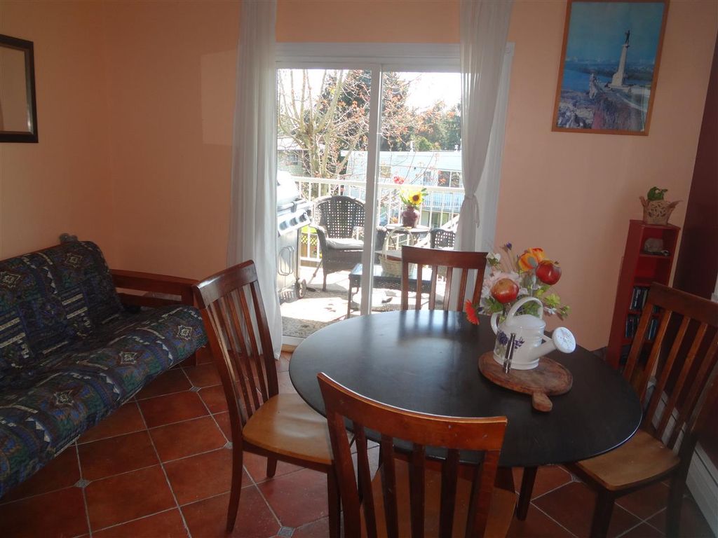 7280 15th AVE BurnabyBurnaby