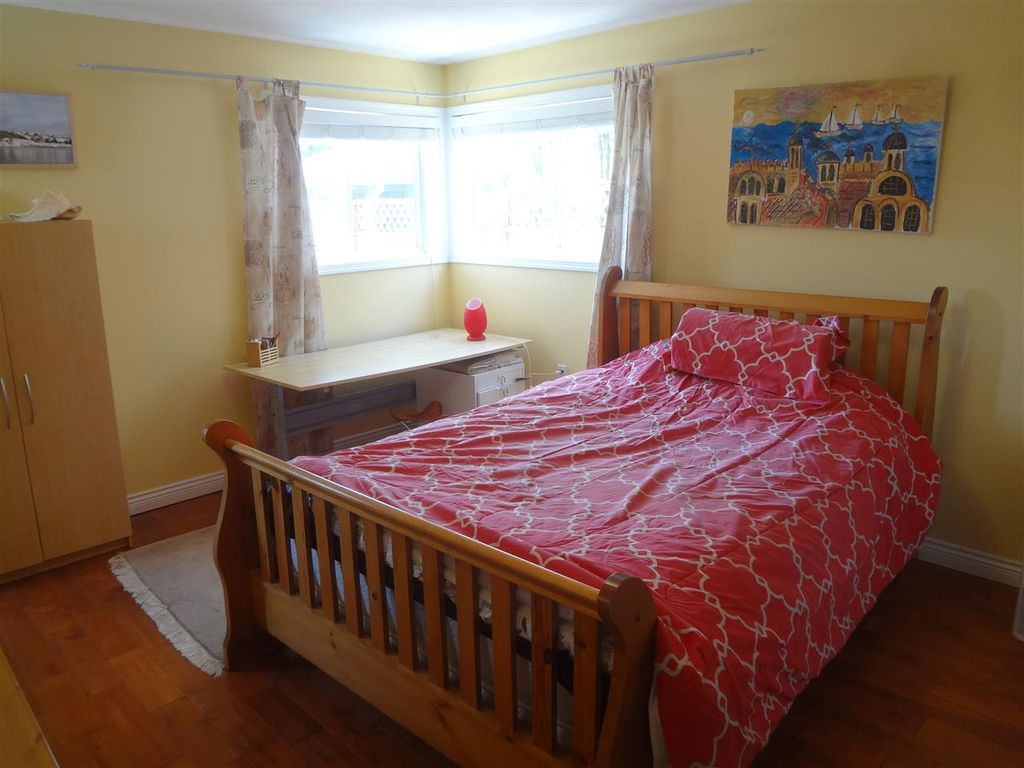 7280 15th AVE BurnabyBurnaby
