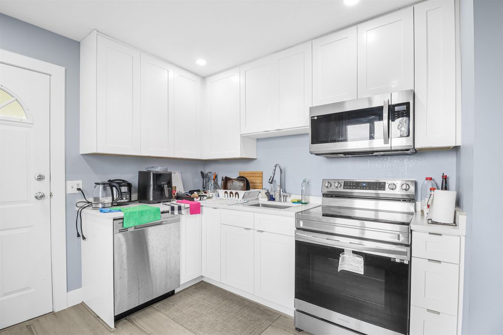 7365 Canada Way BurnabyBurnaby