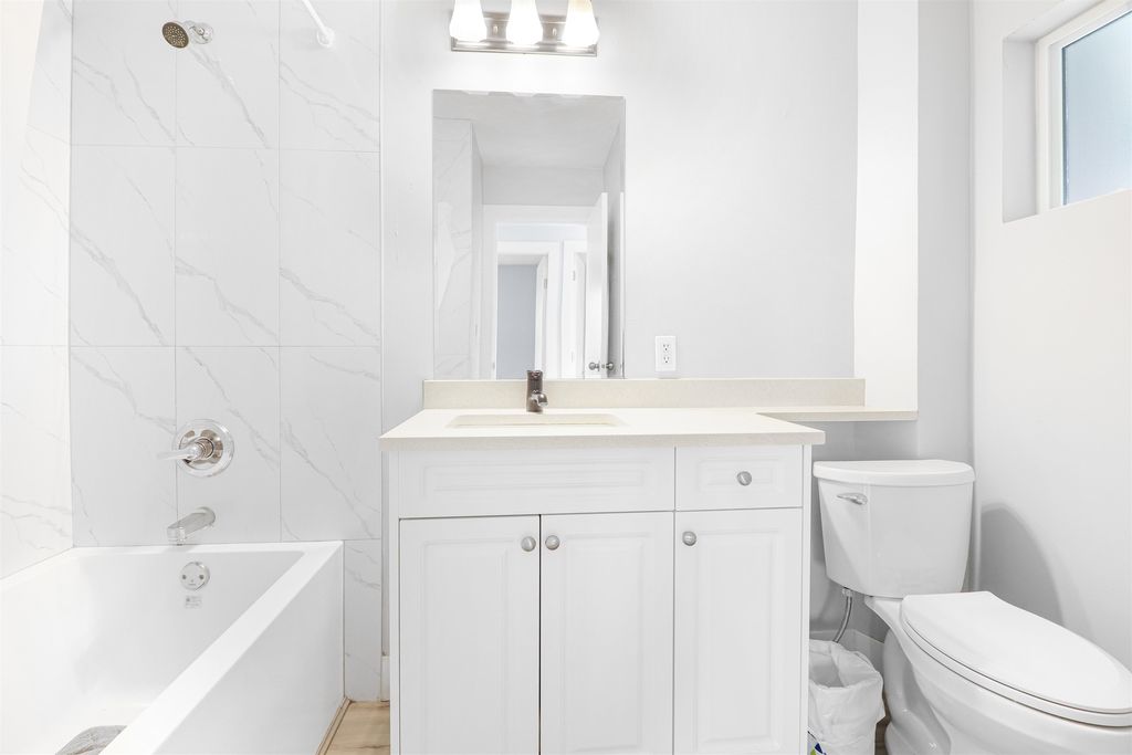 7365 Canada Way BurnabyBurnaby