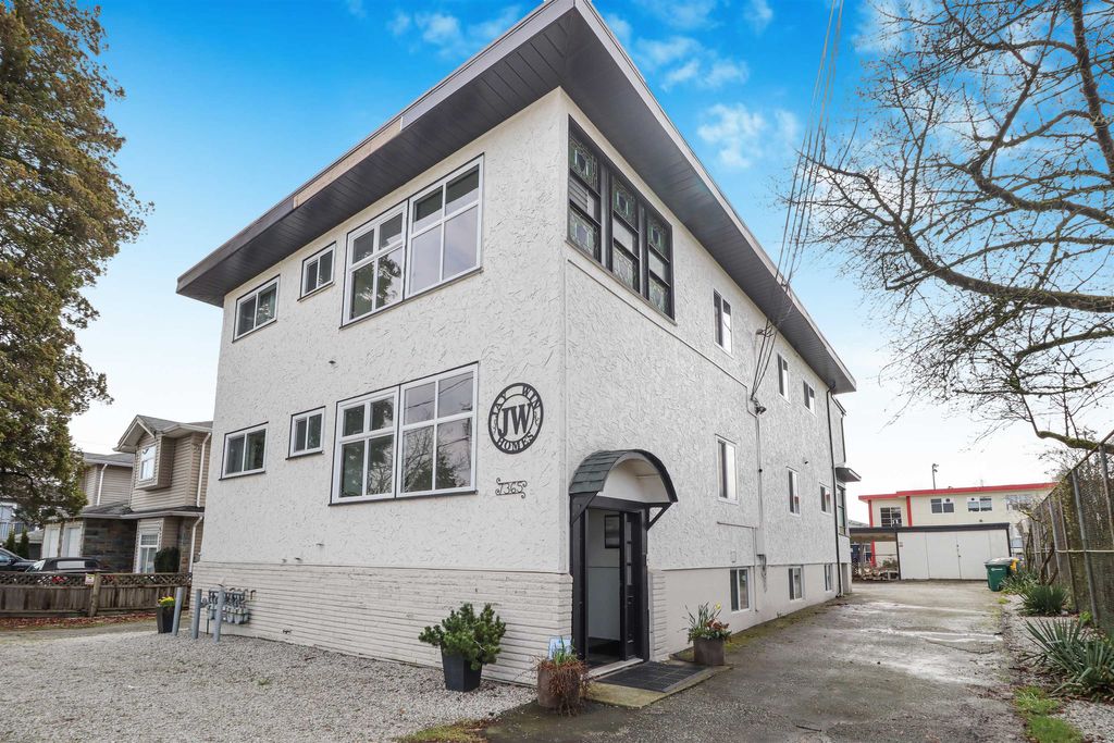 7365 Canada Way BurnabyBurnaby