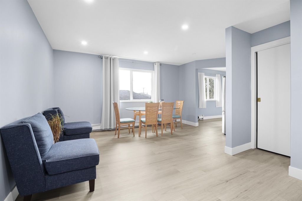 7365 Canada Way BurnabyBurnaby