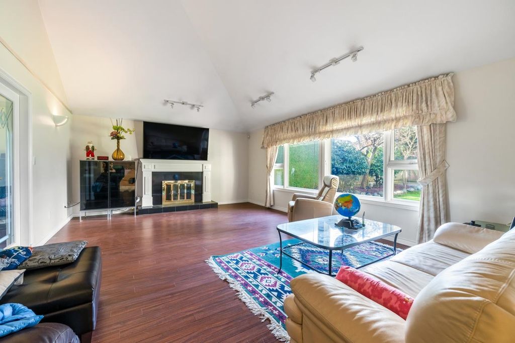 8831 Foster RD RichmondRichmond