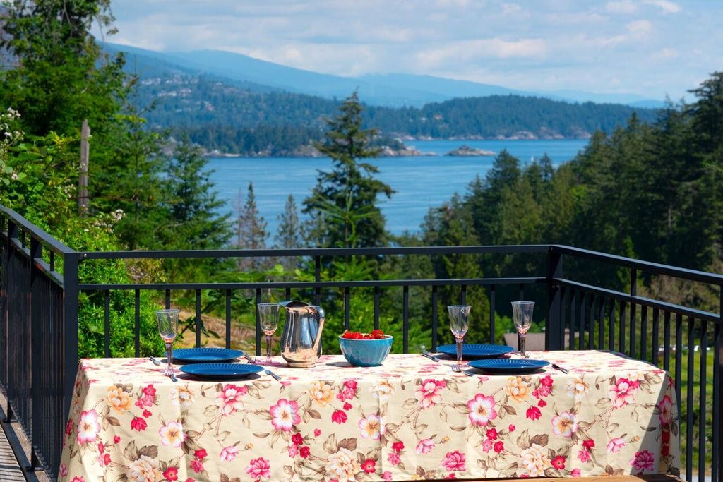 889 Cowan Point DR Bowen Island, Bowen Island Homes for sale, MLS® R2991945