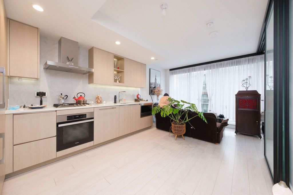 905-1768 Cook ST Vancouver, Vancouver Condo for sale, MLS® R2960544