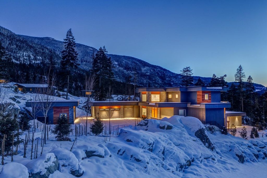 9374 FLICKER WAY, Whistler Houses for sale, MLS® R2972948